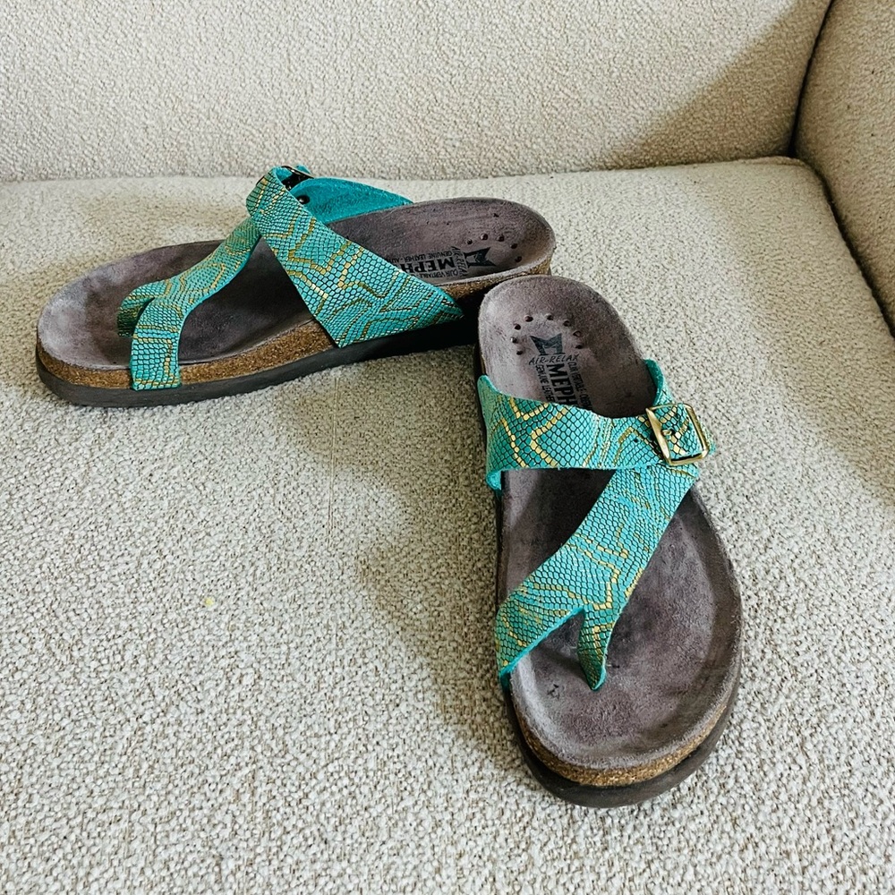 Mephisto Helen Sea foam green/gold python leather